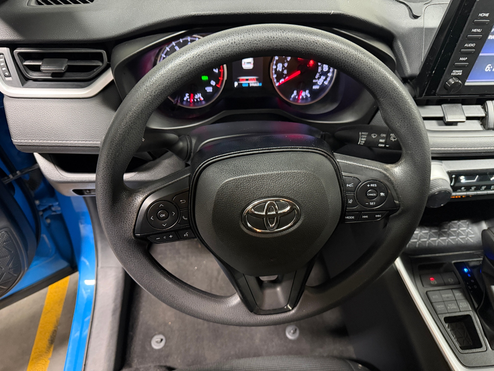 Thumbnail: 2019 Toyota RAV4 - 5