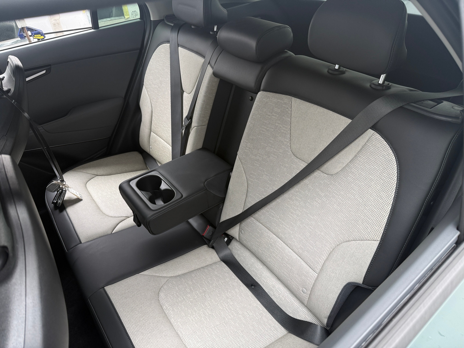 Thumbnail: 2025 Kia Niro - 5