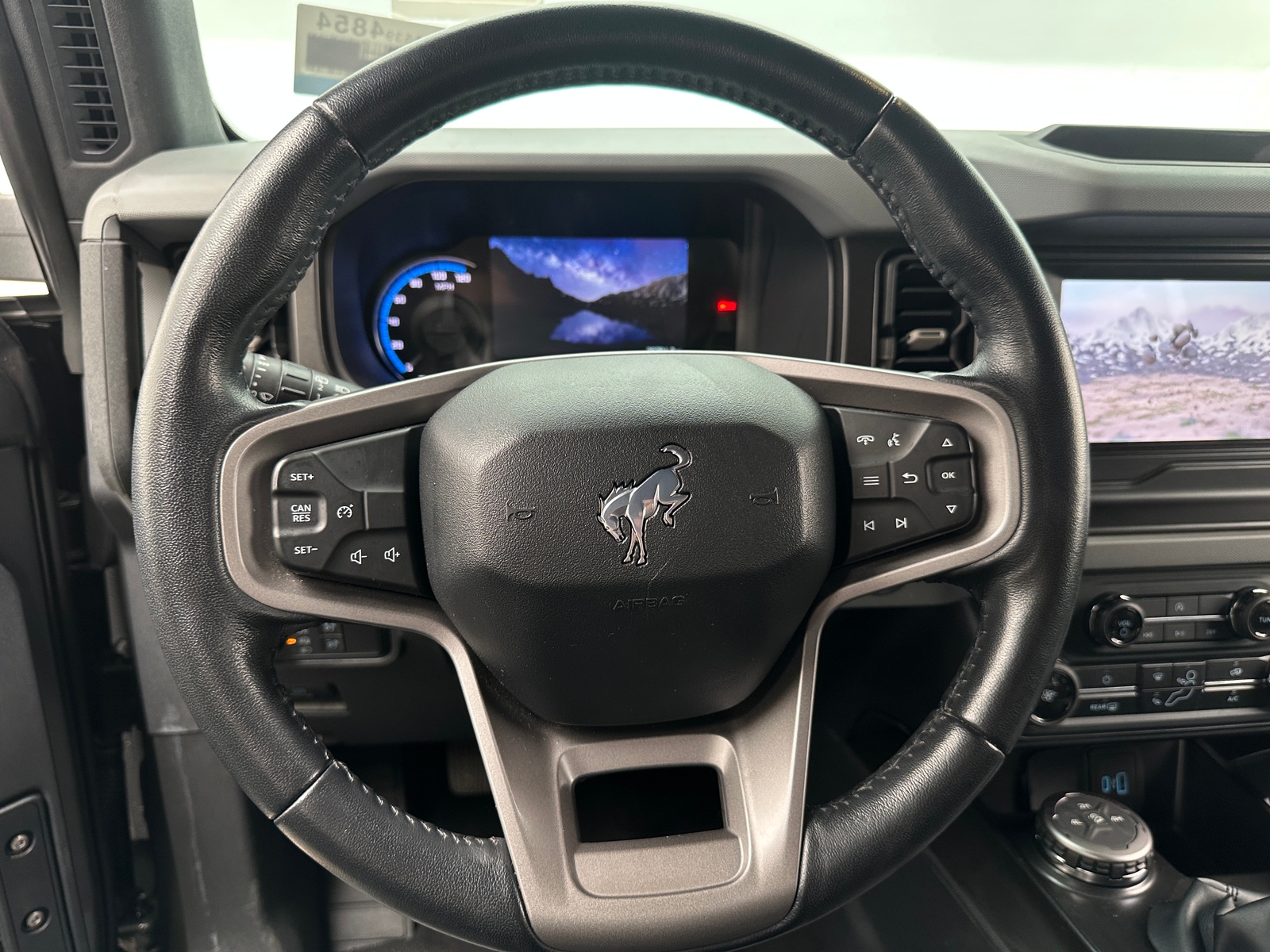 Thumbnail: 2022 Ford Bronco - 5