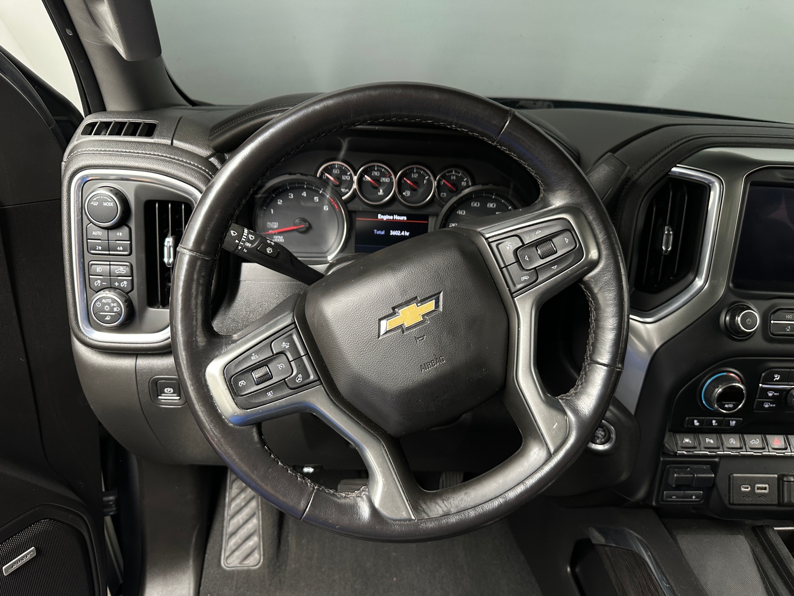 Thumbnail: 2021 Chevrolet Silverado 1500 - 4