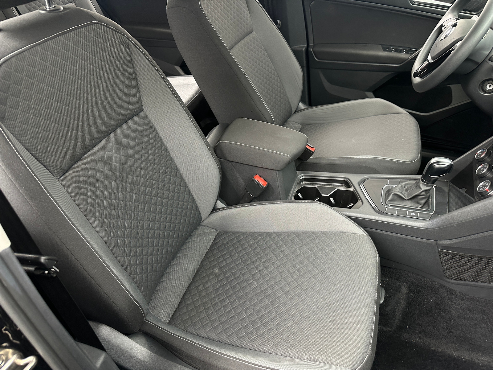 Thumbnail: 2021 Volkswagen Tiguan - 2