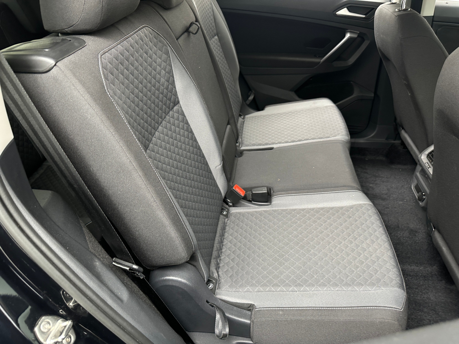 Thumbnail: 2021 Volkswagen Tiguan - 6