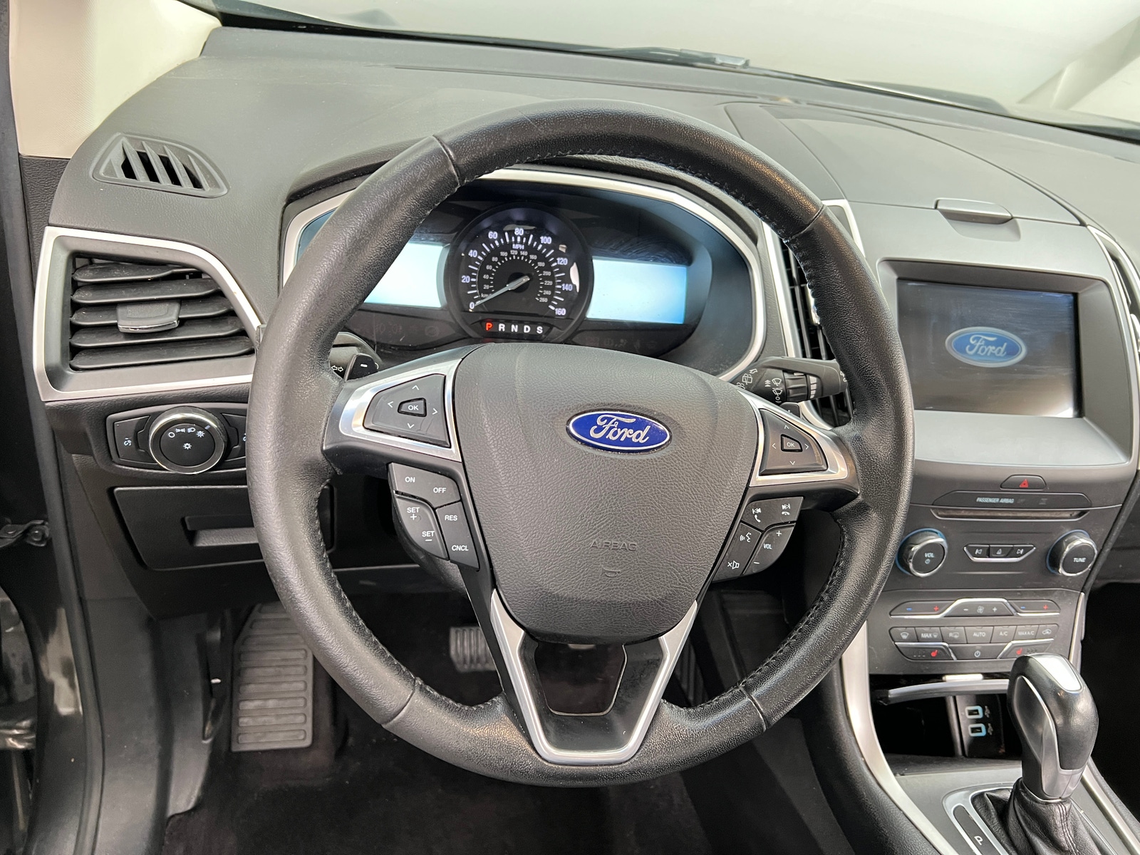Thumbnail: 2016 Ford Edge - 4