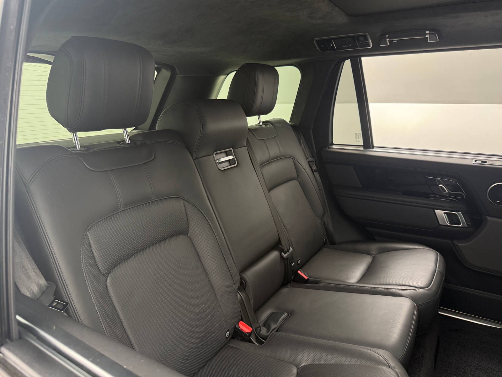 Thumbnail: 2019 Land Rover Range Rover - 5