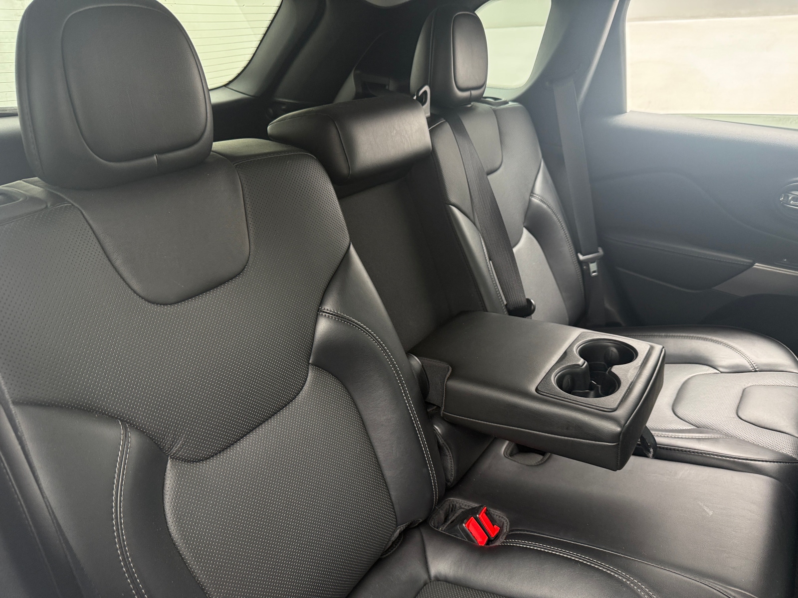 Thumbnail: 2021 Jeep Cherokee - 5