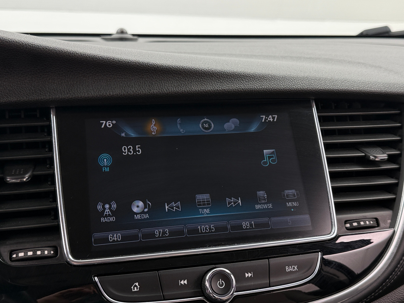 Thumbnail: 2019 Buick Encore - 3