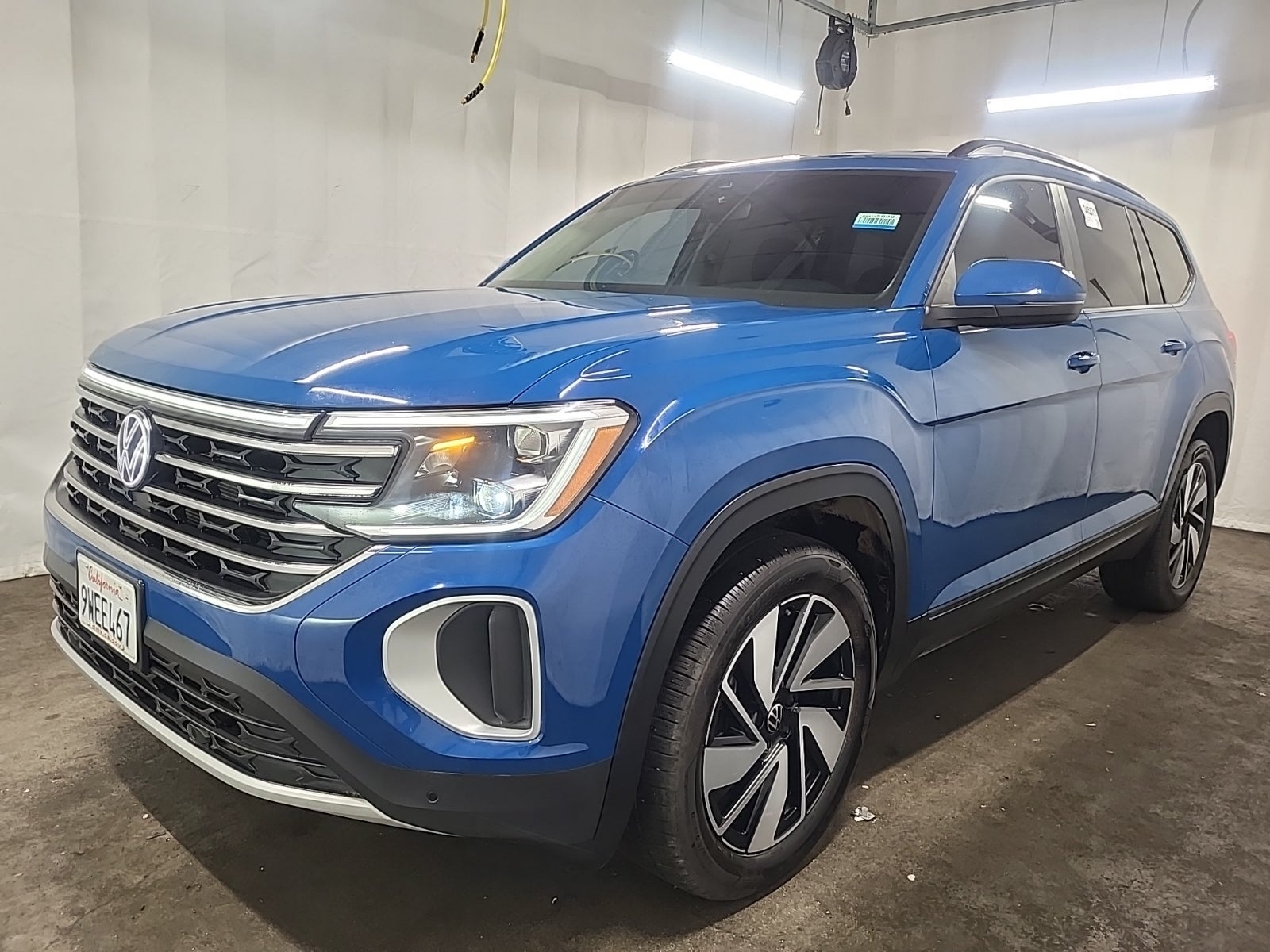 2025 Volkswagen Atlas 2.0t SE W/Technology