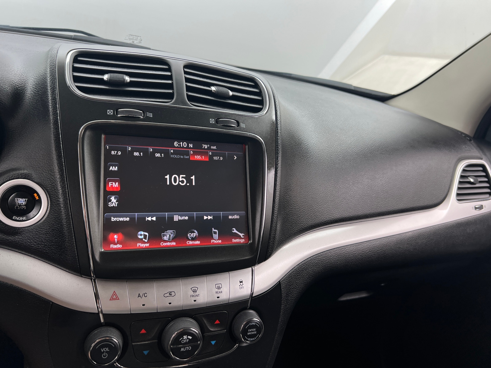 Thumbnail: 2015 Dodge Journey - 3