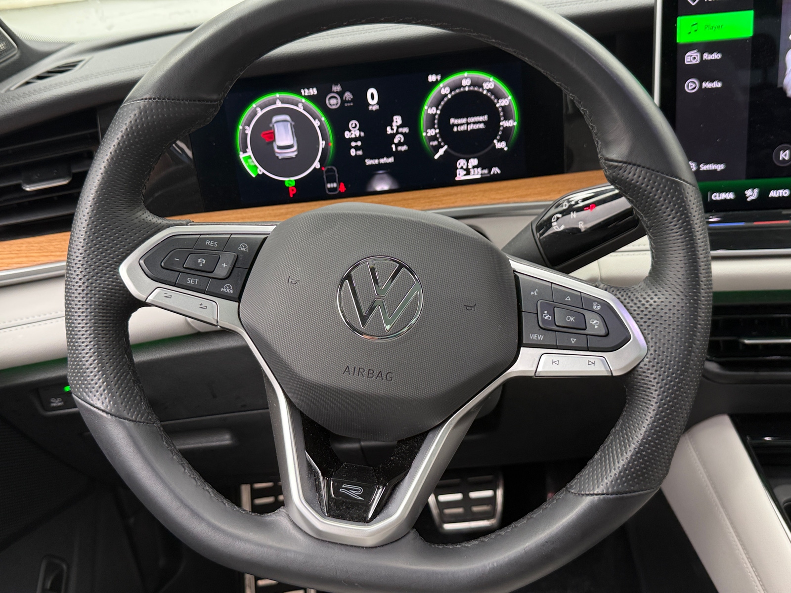 Thumbnail: 2025 Volkswagen Tiguan - 4