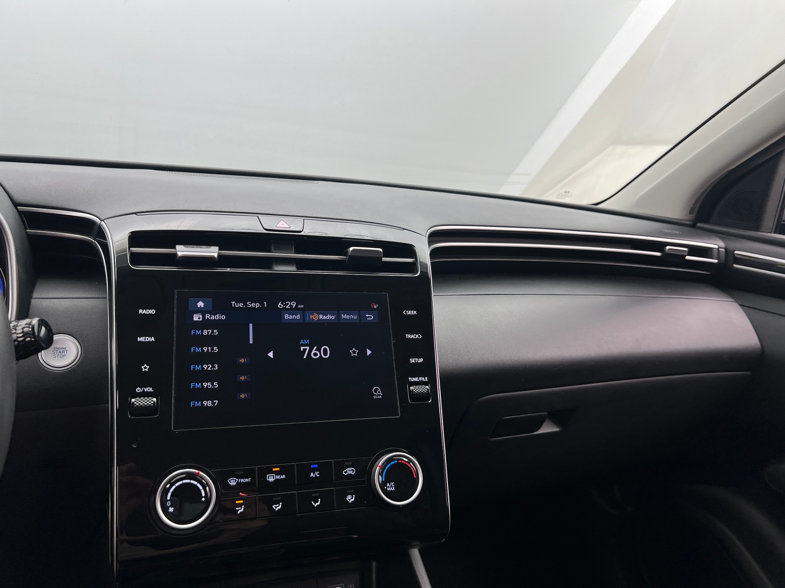 Thumbnail: 2023 Hyundai Tucson - 4