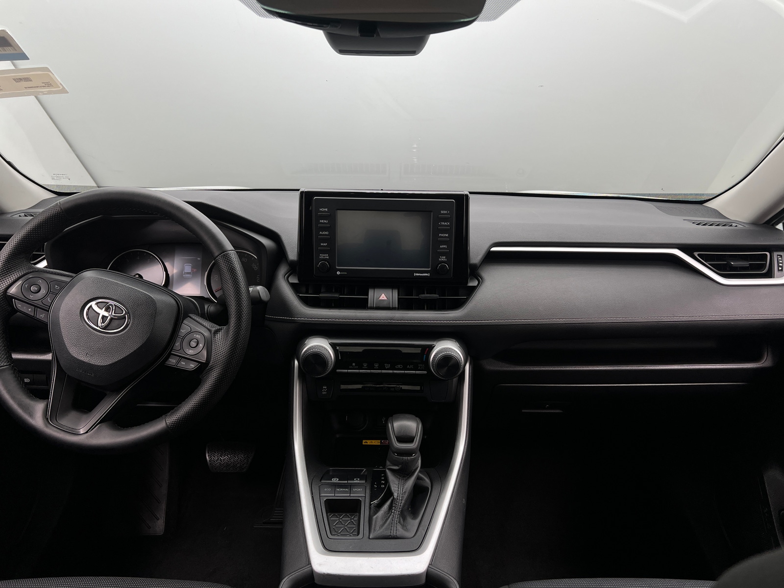 Thumbnail: 2022 Toyota RAV4 - 3