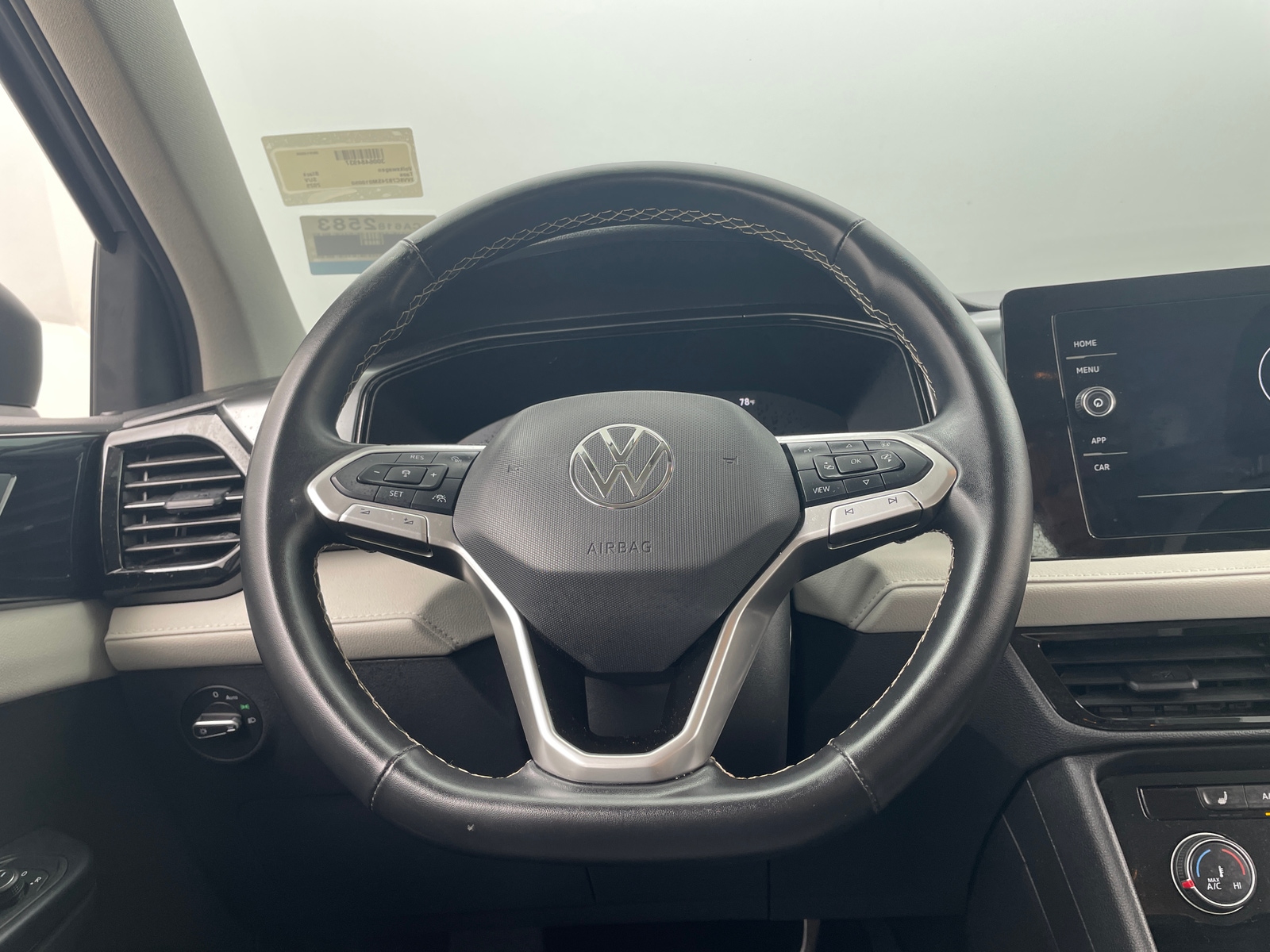 Thumbnail: 2025 Volkswagen Taos - 5