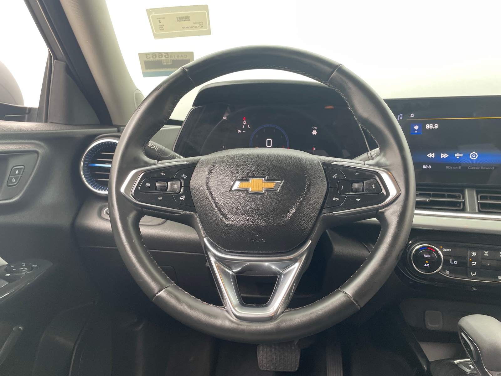 Thumbnail: 2025 Chevrolet Trax - 4