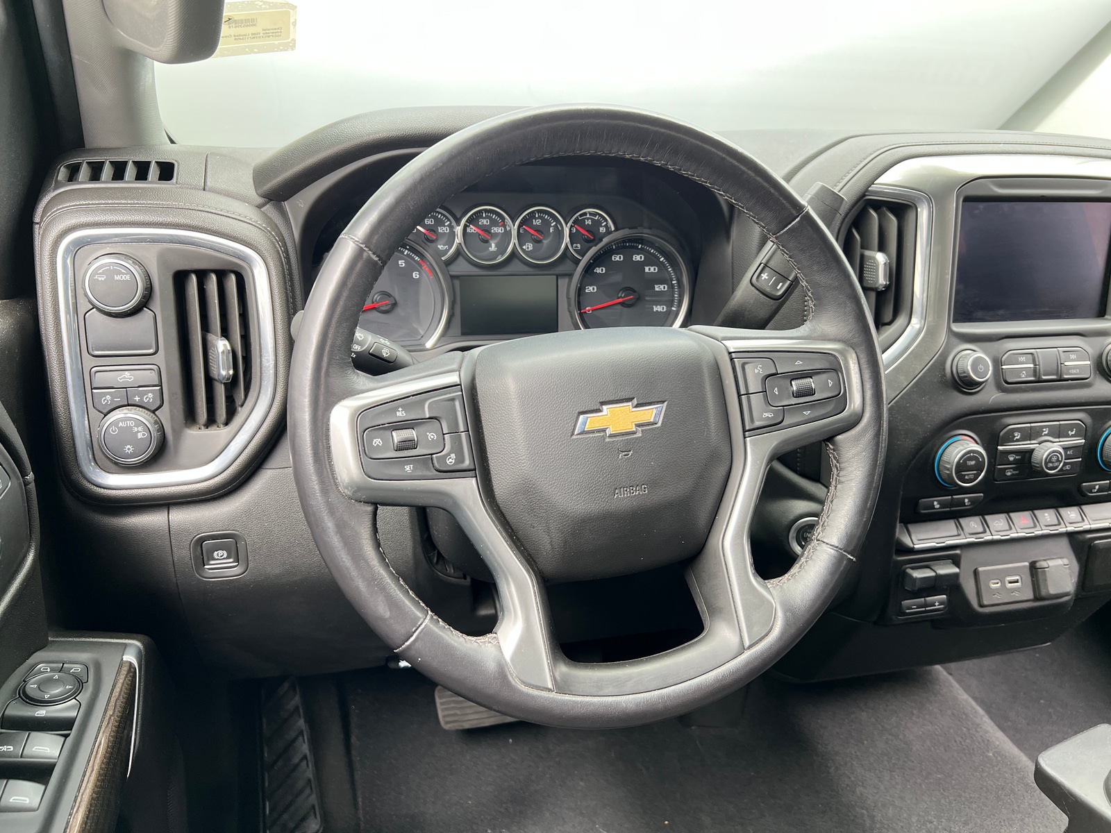 Thumbnail: 2022 Chevrolet Silverado 1500 - 5