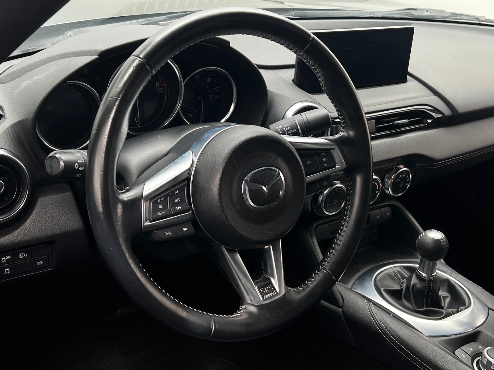 Thumbnail: 2024 Mazda MX-5 Miata - 4