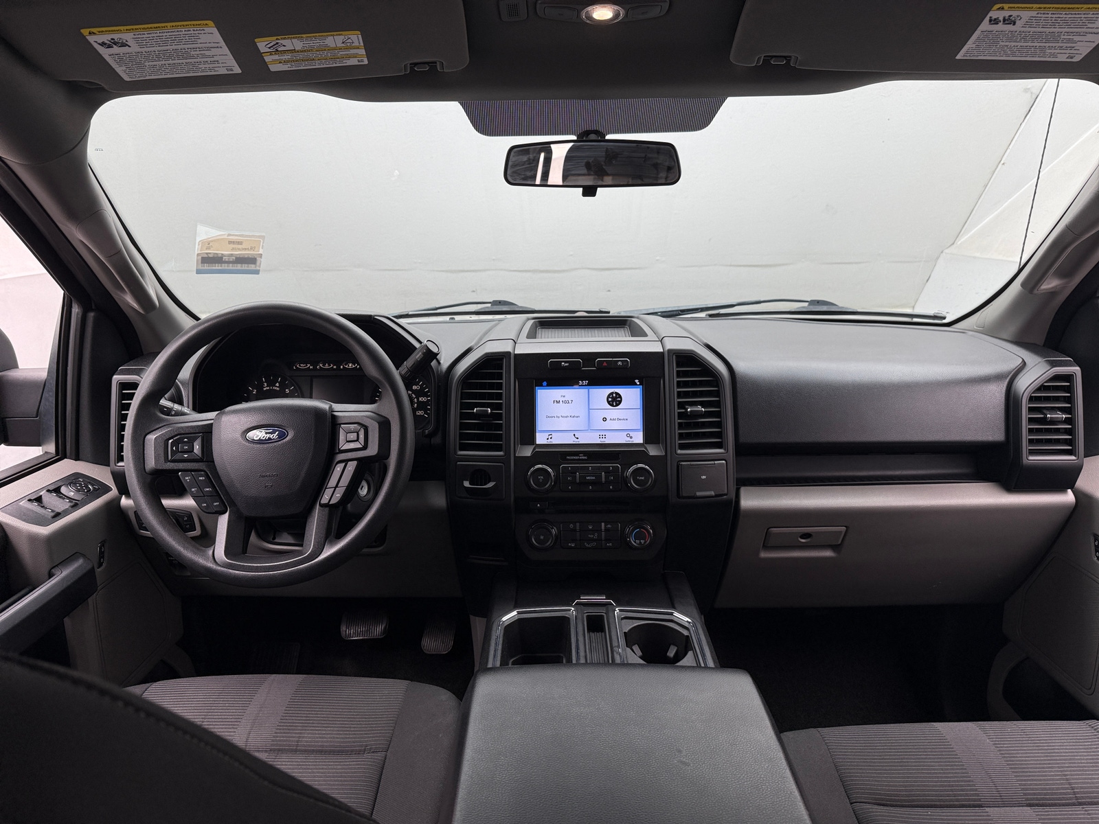 Thumbnail: 2018 Ford Econoline - 3