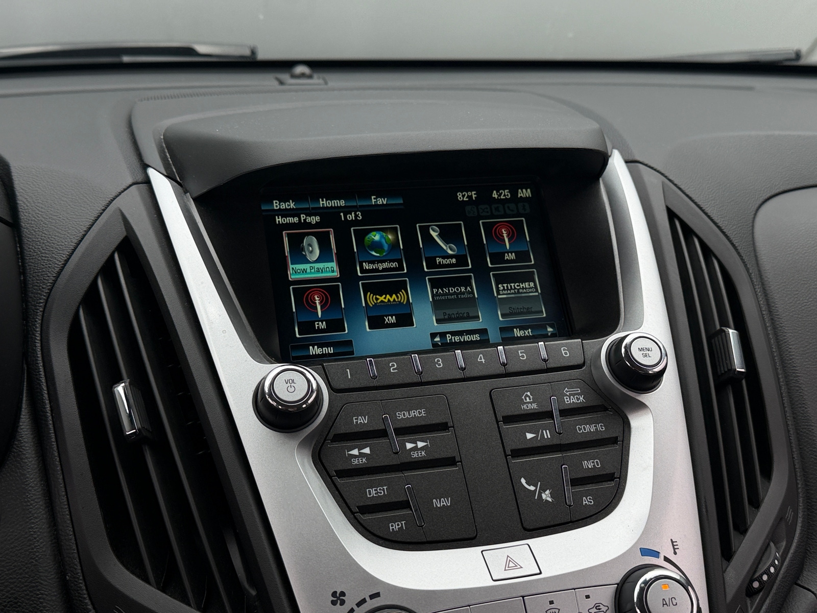 Thumbnail: 2016 Chevrolet Equinox - 4