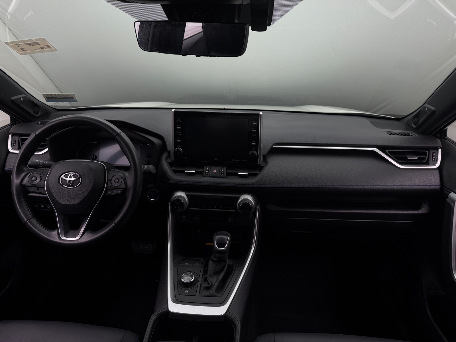 Thumbnail: 2022 Toyota RAV4 - 3