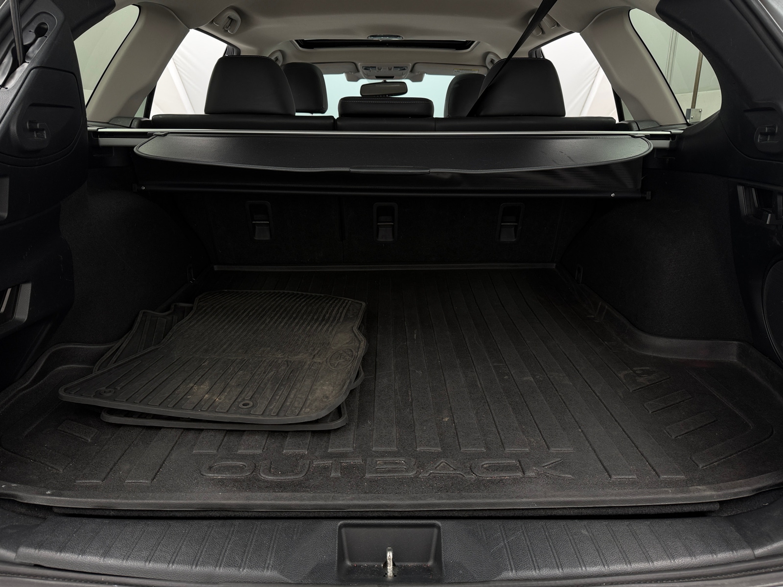 Thumbnail: 2015 Subaru Outback - 6