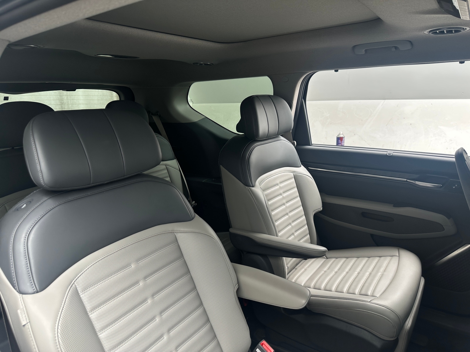 Thumbnail: 2024 Kia EV9 - 5
