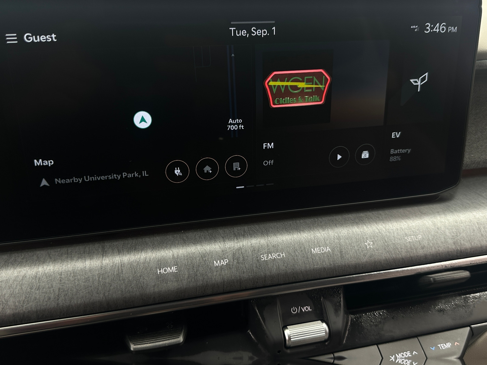Thumbnail: 2024 Kia EV9 - 3