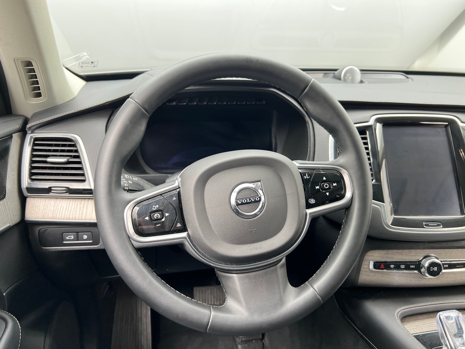 Thumbnail: 2024 Volvo XC90 - 4