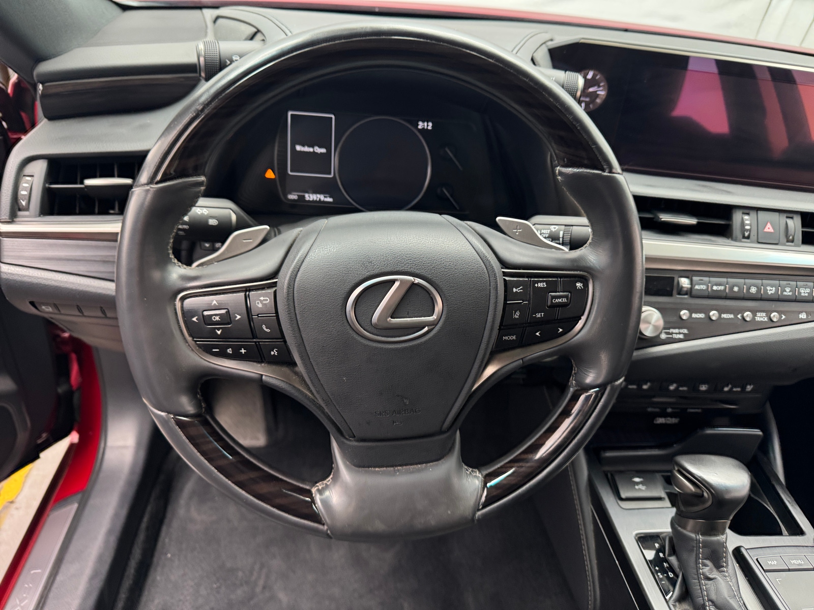 Thumbnail: 2021 Lexus ES - 4