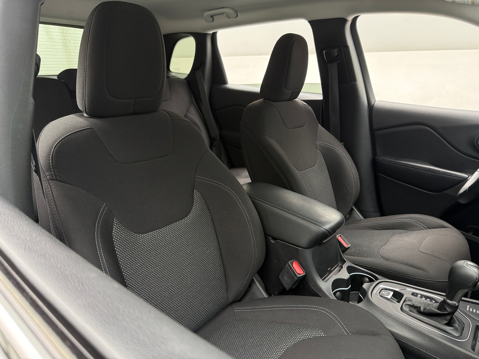 Thumbnail: 2019 Jeep Cherokee - 2