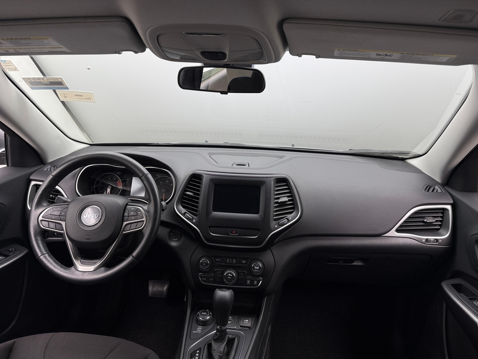Thumbnail: 2019 Jeep Cherokee - 3