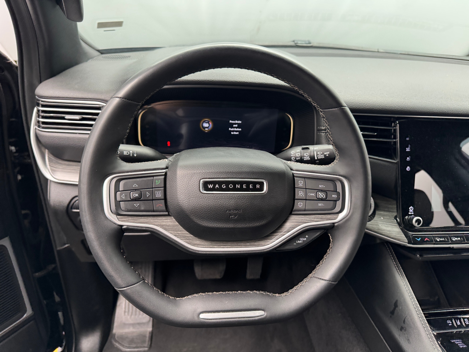 Thumbnail: 2024 Jeep Wagoneer - 4