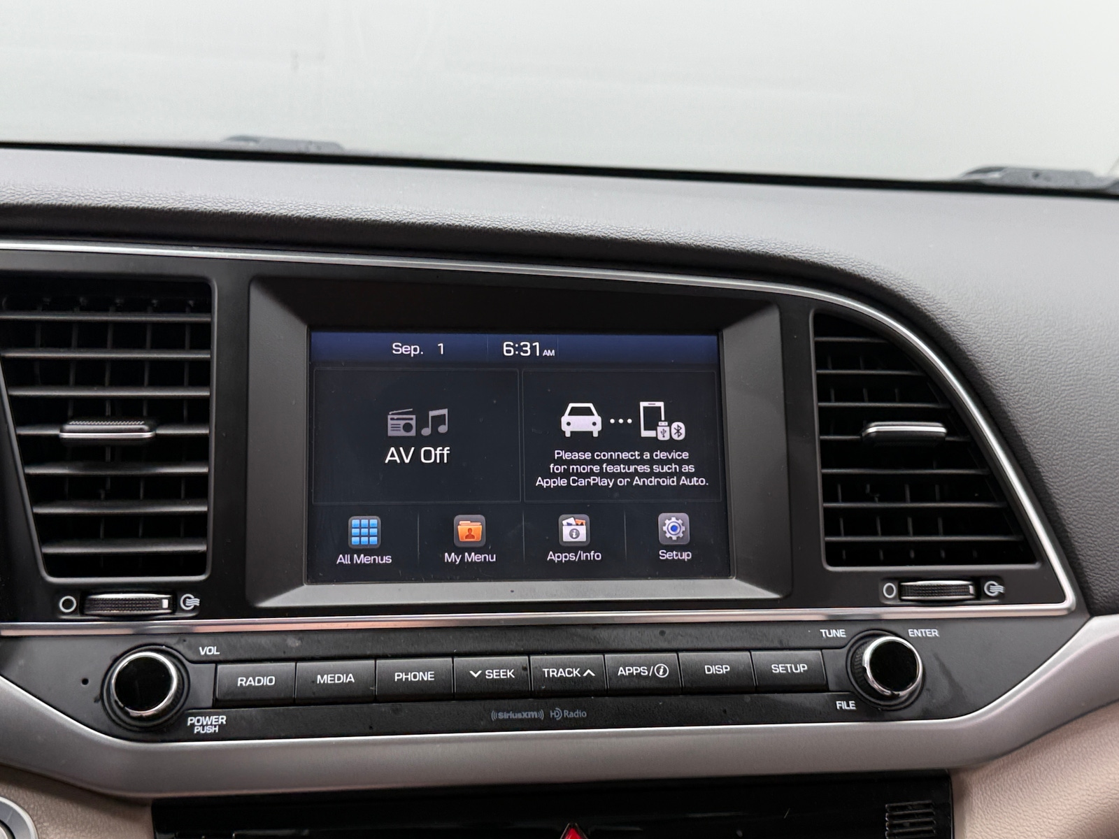 Thumbnail: 2017 Hyundai Elantra - 4