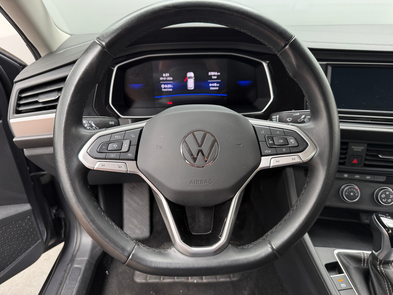 Thumbnail: 2024 Volkswagen Jetta - 5