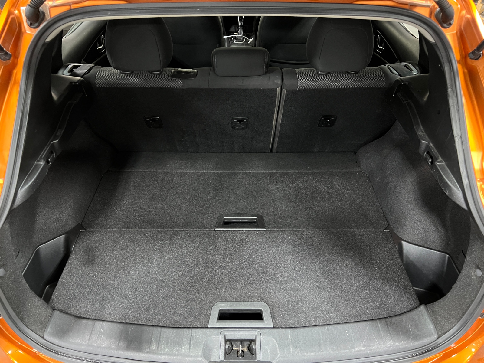 Thumbnail: 2017 Nissan Rogue Sport - 7