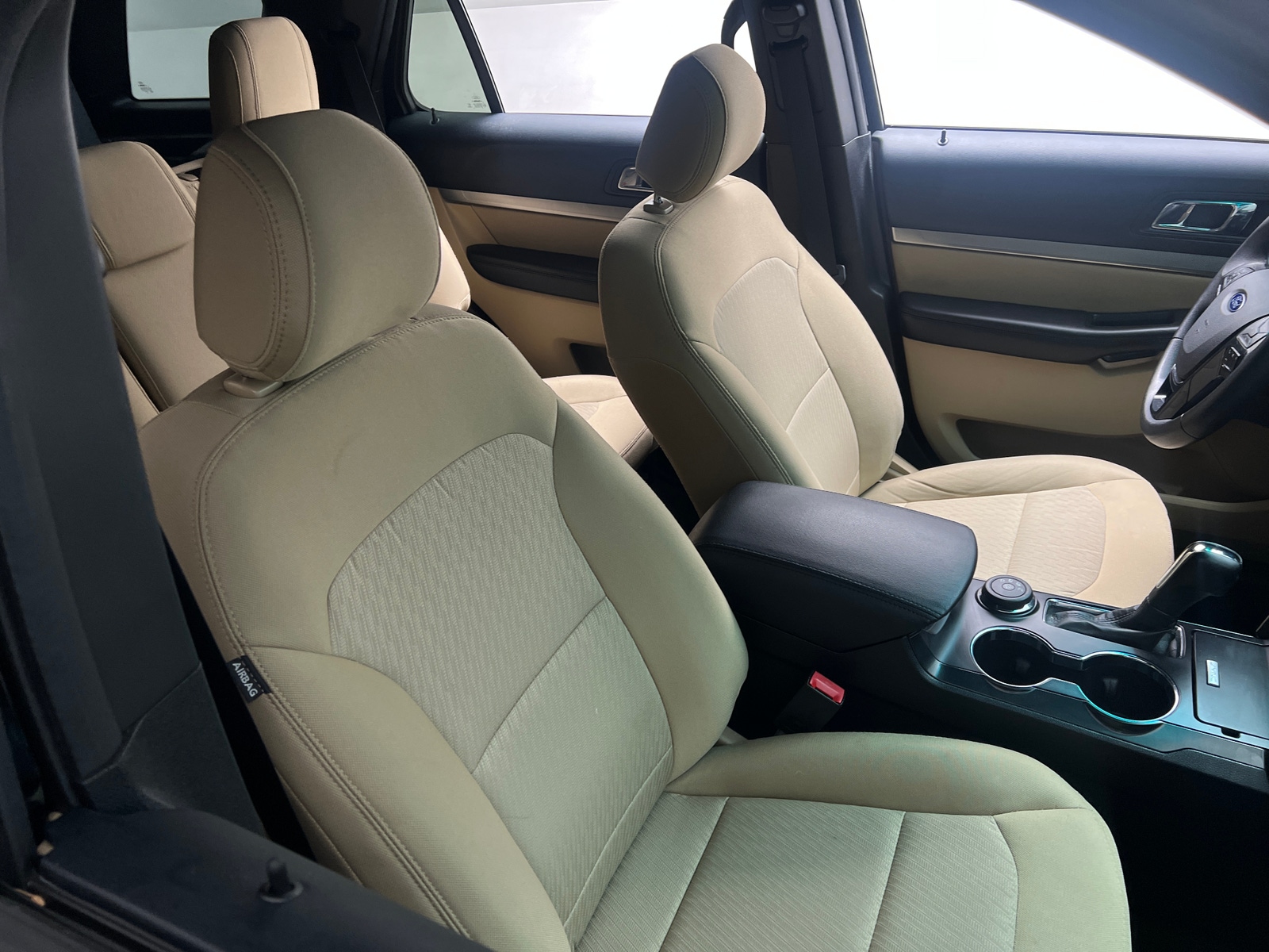 Thumbnail: 2016 Ford Explorer - 2