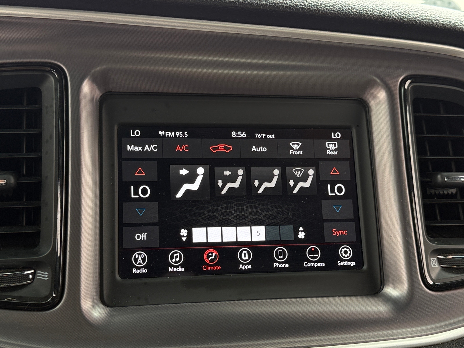 Thumbnail: 2019 Dodge Challenger - 3