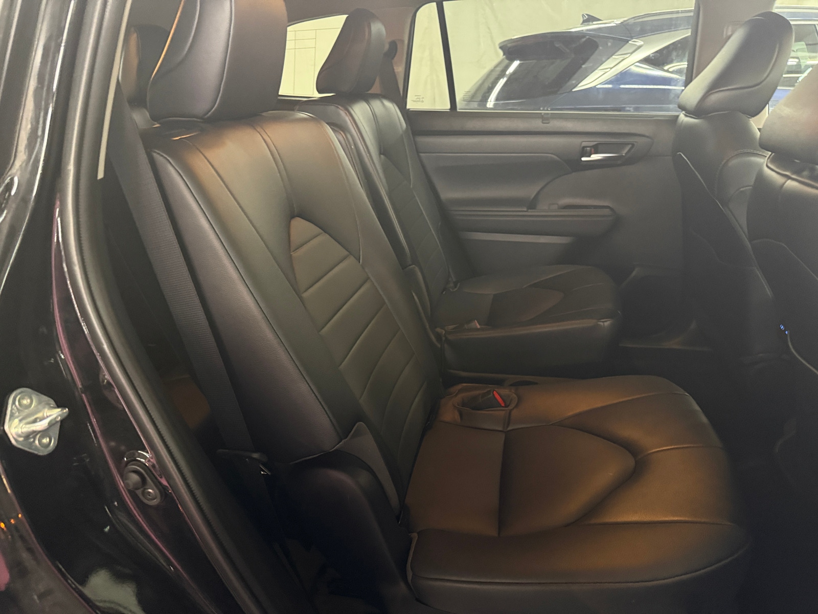 Thumbnail: 2022 Toyota Highlander - 5