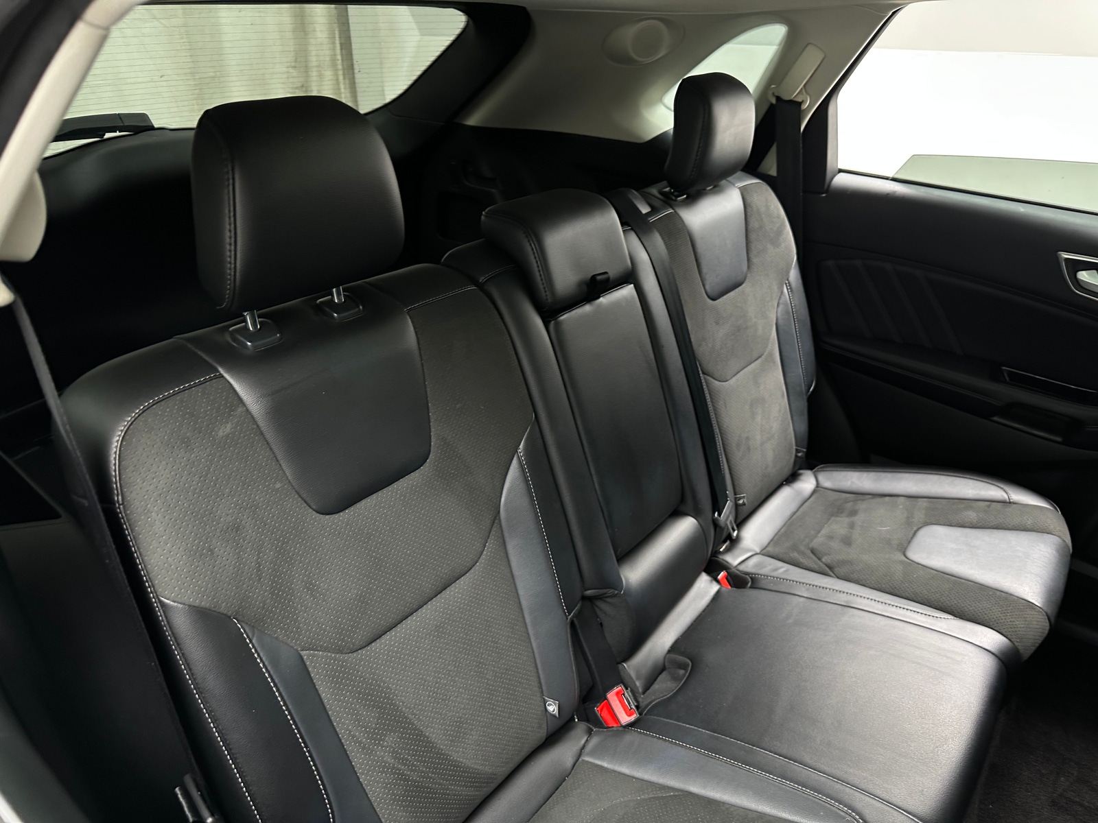 Thumbnail: 2016 Ford Edge - 5