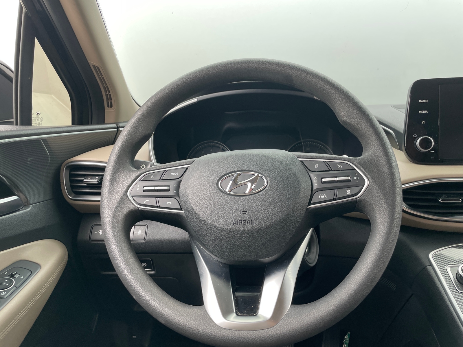 Thumbnail: 2023 Hyundai Santa Fe - 5