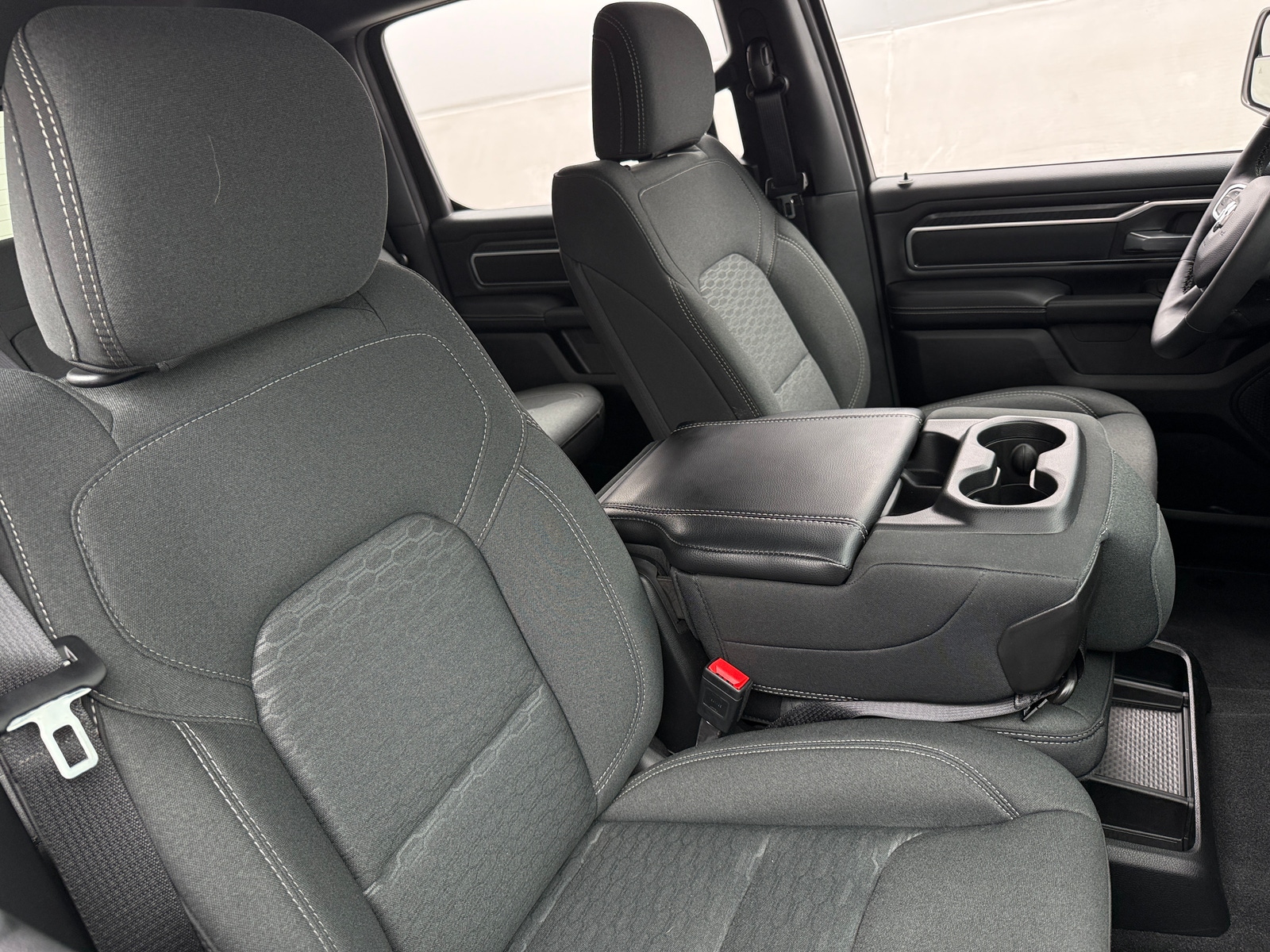 Thumbnail: 2025 RAM 1500 - 2