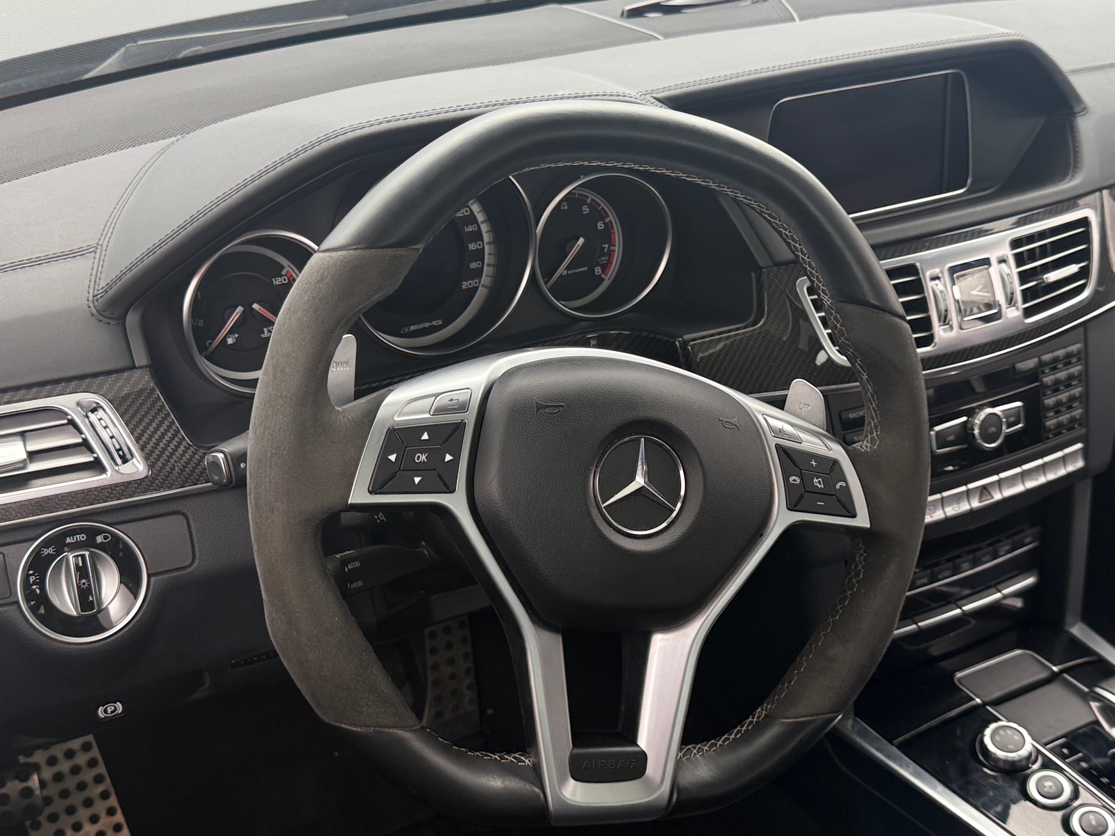 Thumbnail: 2014 Mercedes-Benz E-Class - 4