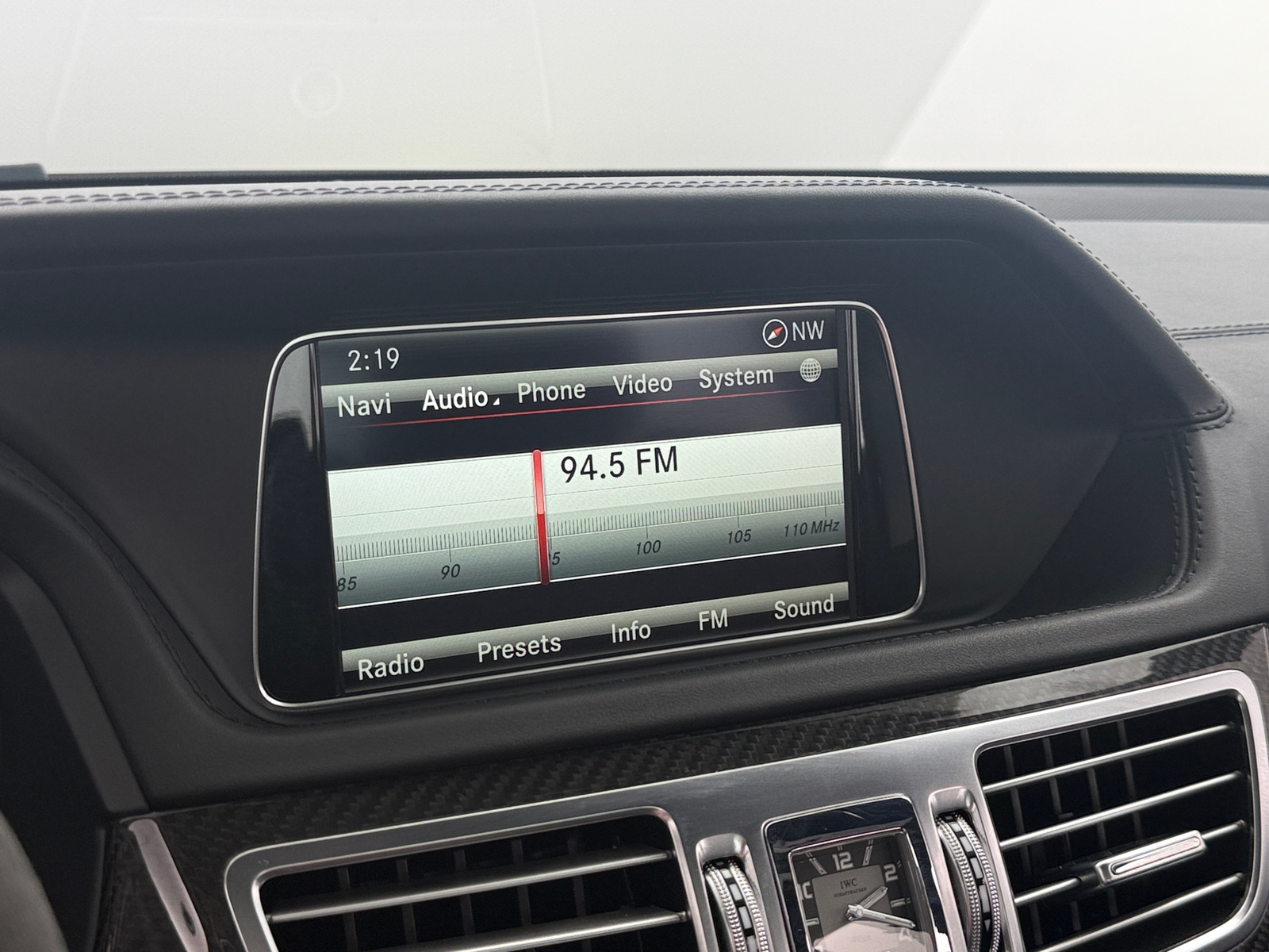 Thumbnail: 2014 Mercedes-Benz E-Class - 3