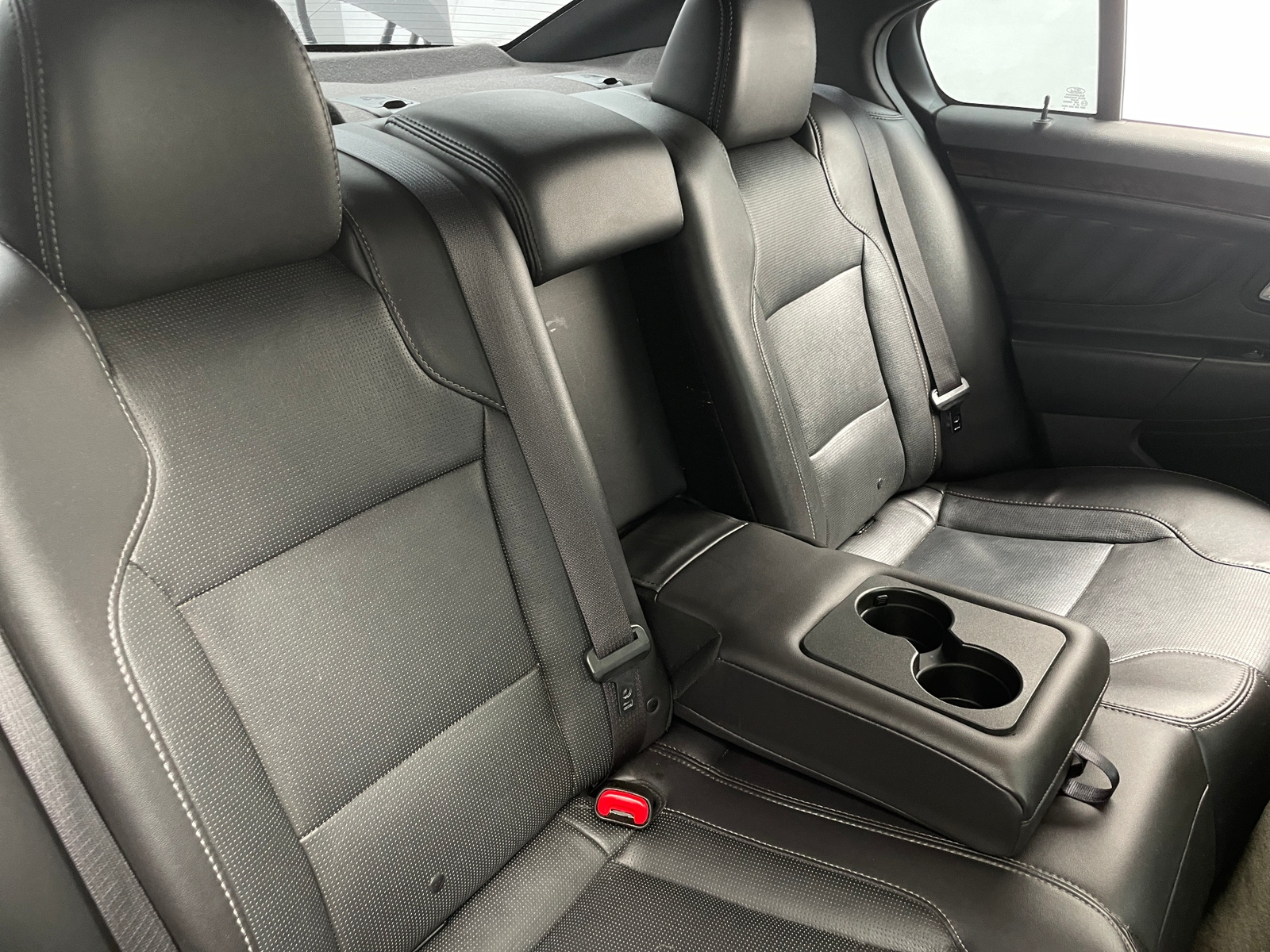Thumbnail: 2015 Ford Taurus - 5