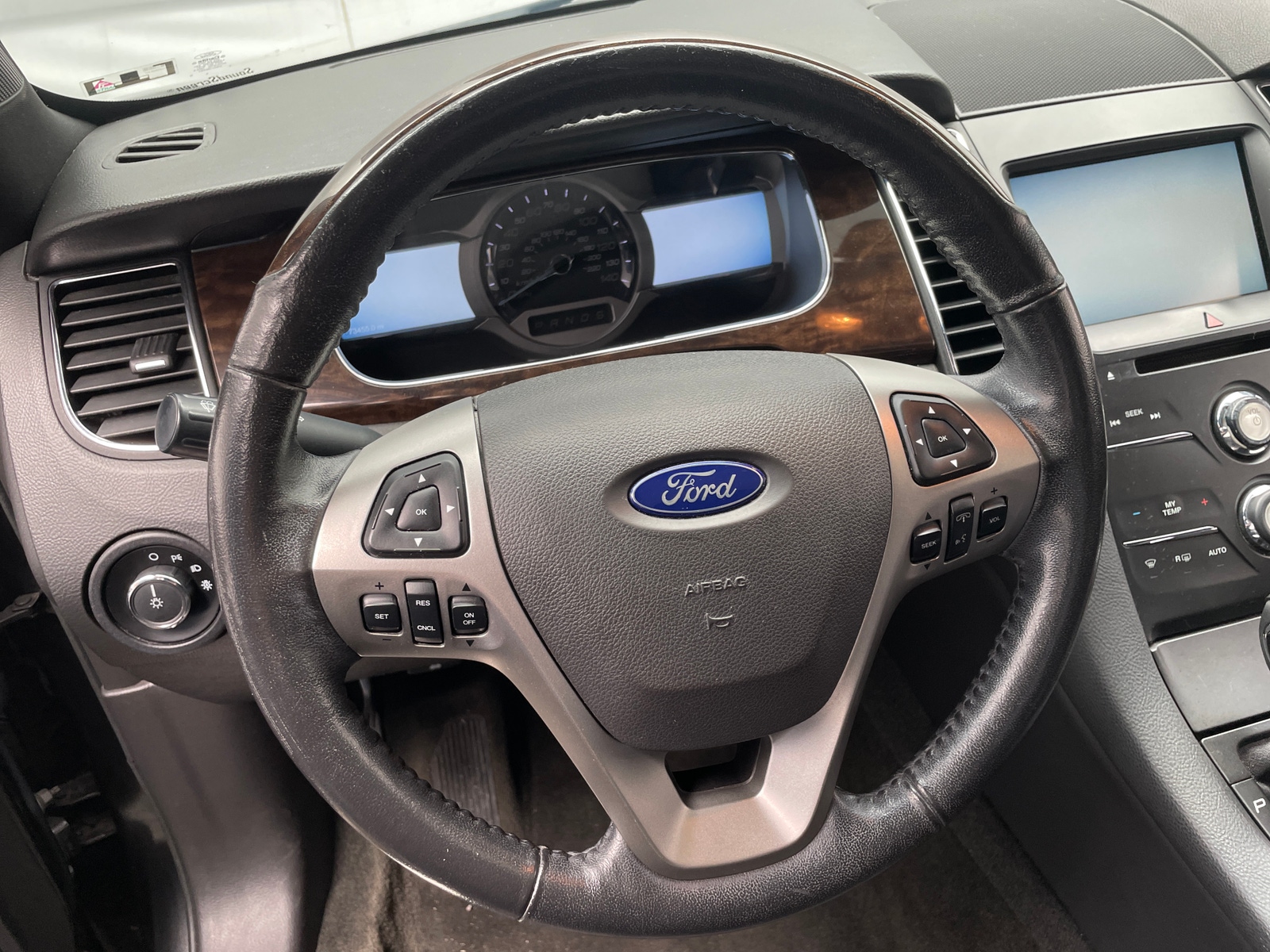 Thumbnail: 2015 Ford Taurus - 4