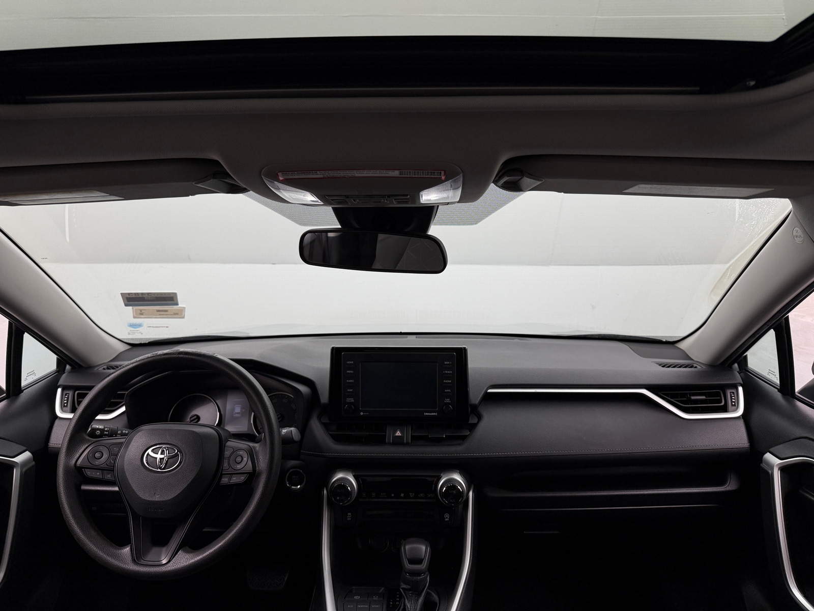 Thumbnail: 2021 Toyota RAV4 - 3