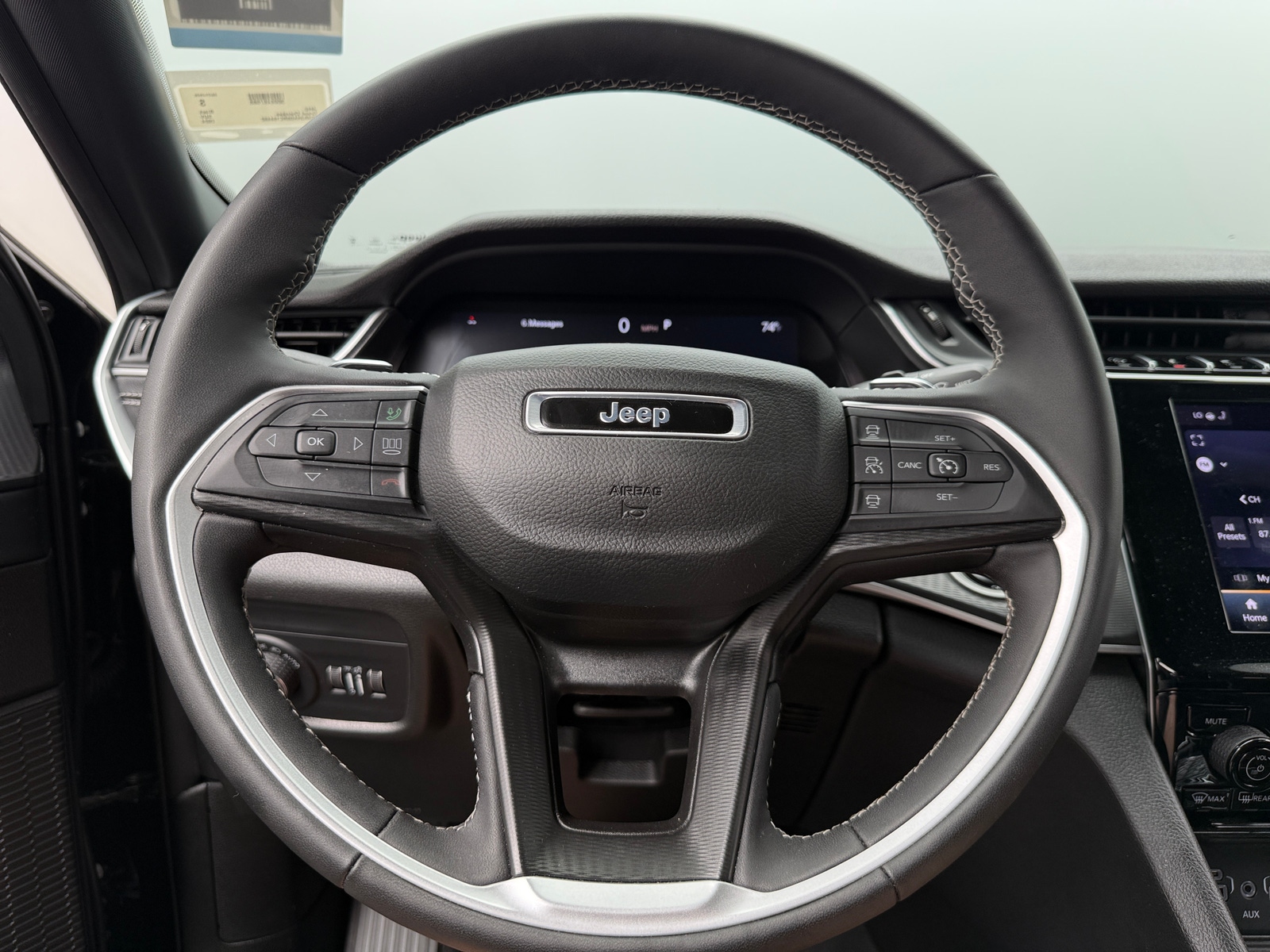 Thumbnail: 2024 Jeep Grand Cherokee - 5