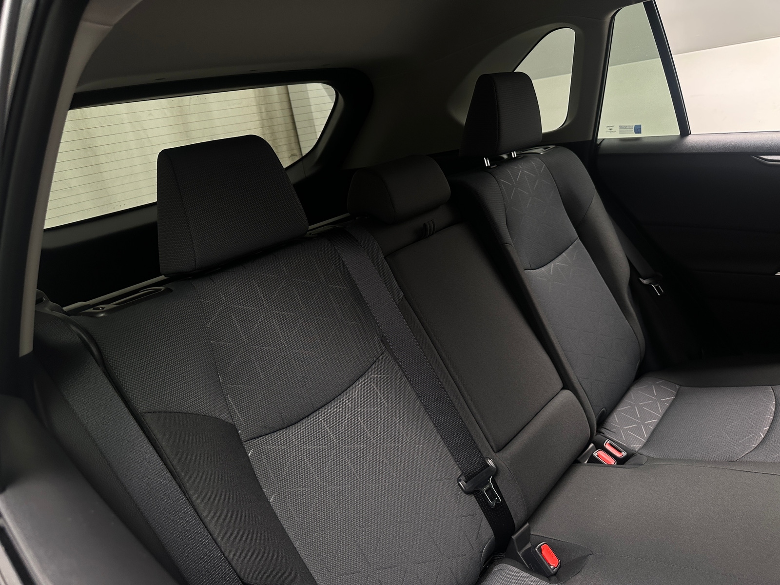Thumbnail: 2025 Toyota RAV4 - 6