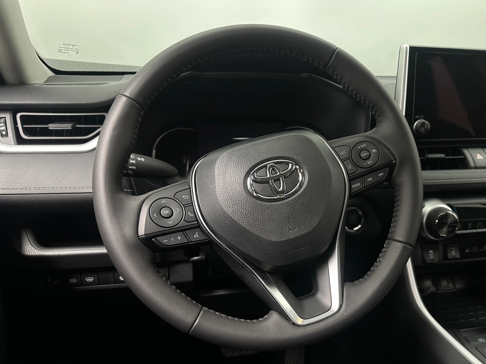 Thumbnail: 2025 Toyota RAV4 - 5