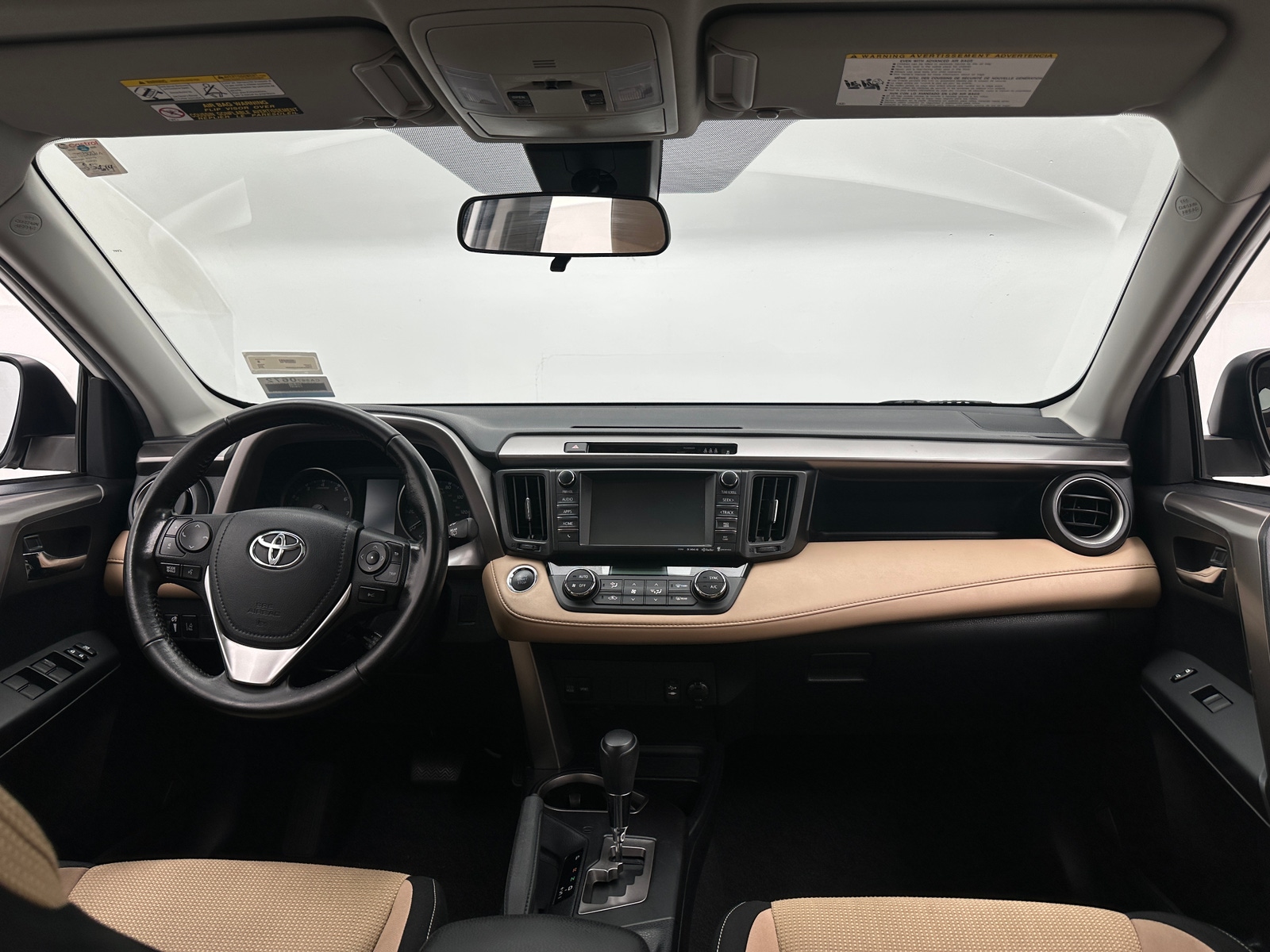 Thumbnail: 2018 Toyota RAV4 - 3
