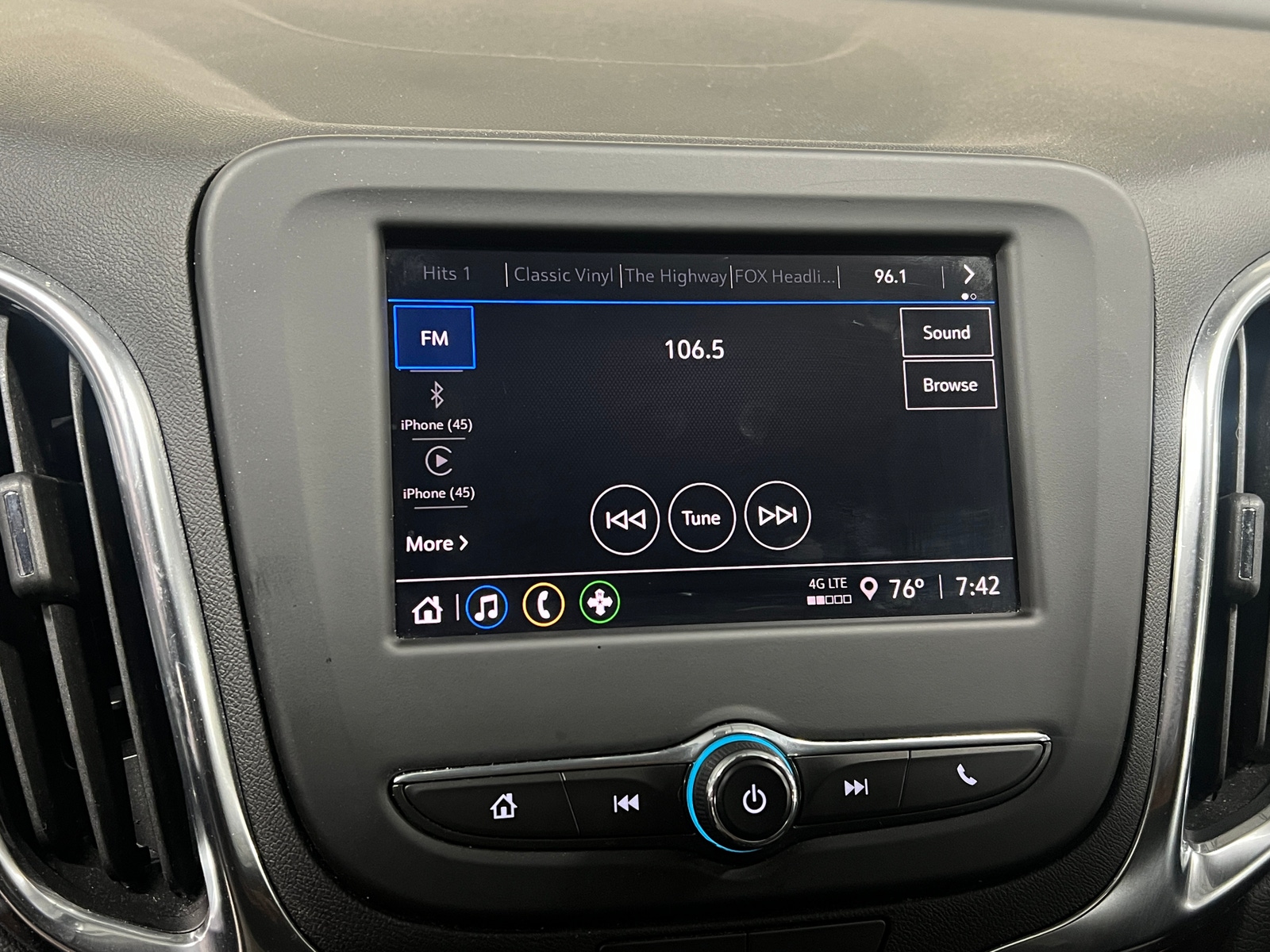 Thumbnail: 2024 Chevrolet Equinox - 4