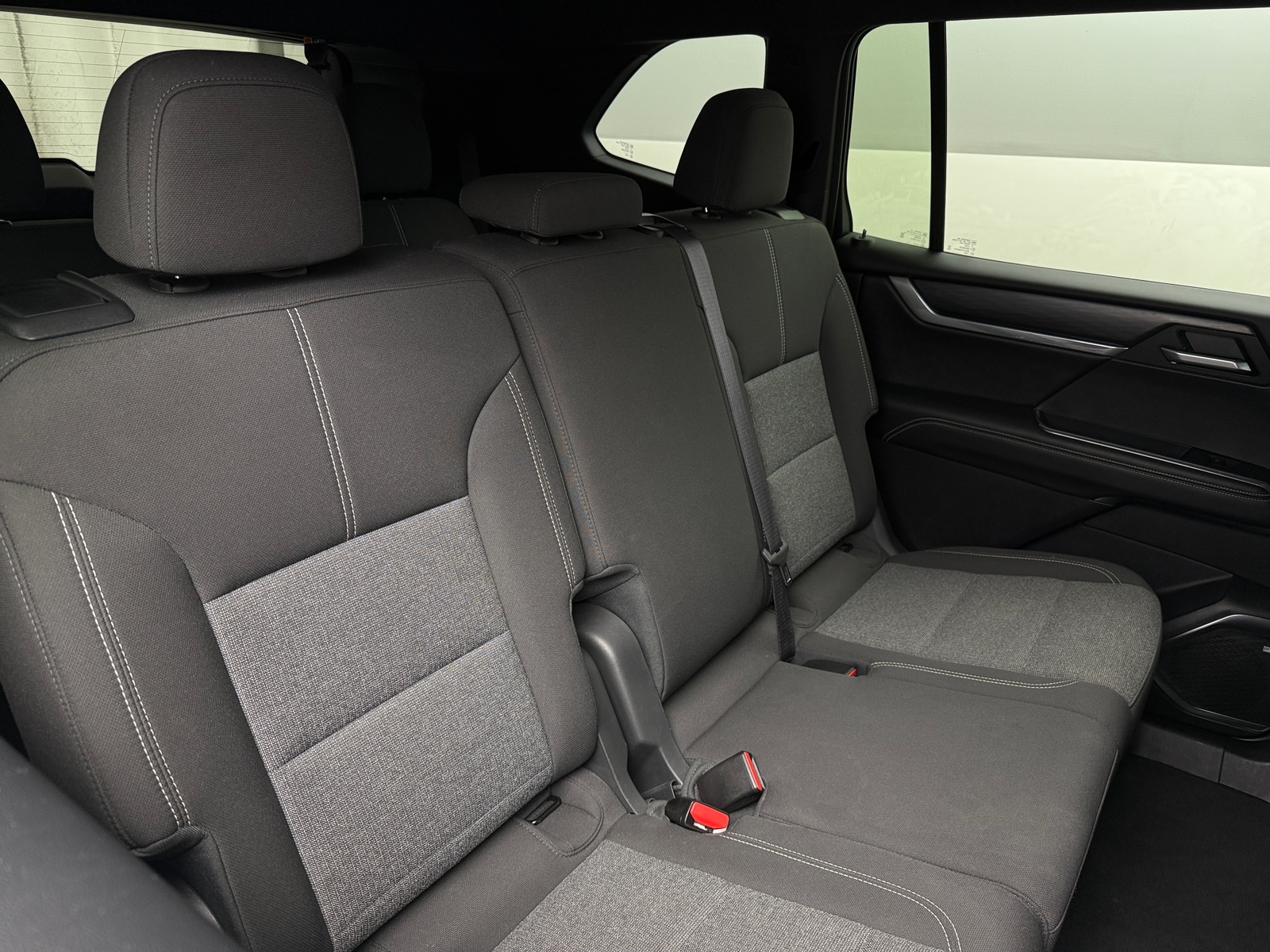 Thumbnail: 2025 GMC Acadia - 6